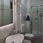 Sommacon House * サンレモ