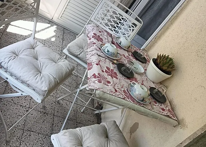 Апартаменты Sommacon House *